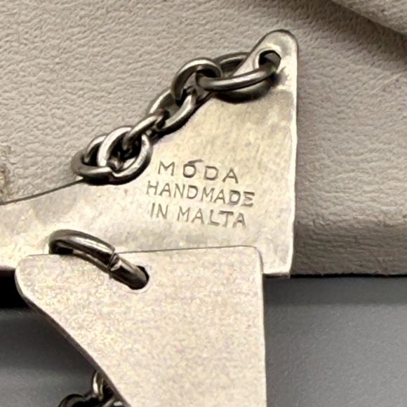 Moda Piece Hand Made In Malta - Picture 6 of 8